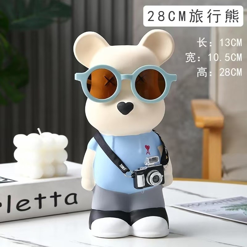 Light luxury internet celebrity violent bear wearing sunglasses, travel bear decoration, high-end TV cabinet, wine cabinet, home savings jar decoratio